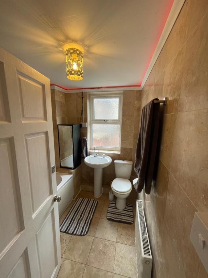 M&C Guest House Birkenhead Exterior foto
